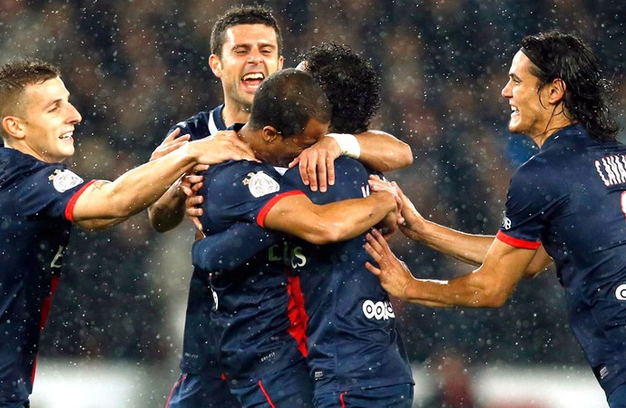 Lucas comemora gol do PSG contra o Lorient (Foto: Agência Reuters)