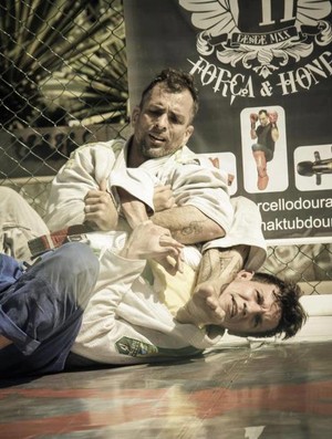 Marcelo Dourado treina para campeonato de submission (Foto: Divulgação)