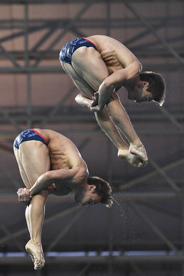 Tom Daley e Daniel Goodfellow em prova na Olimpíada Rio 2016 (Foto: Martin BUREAU / AFP)