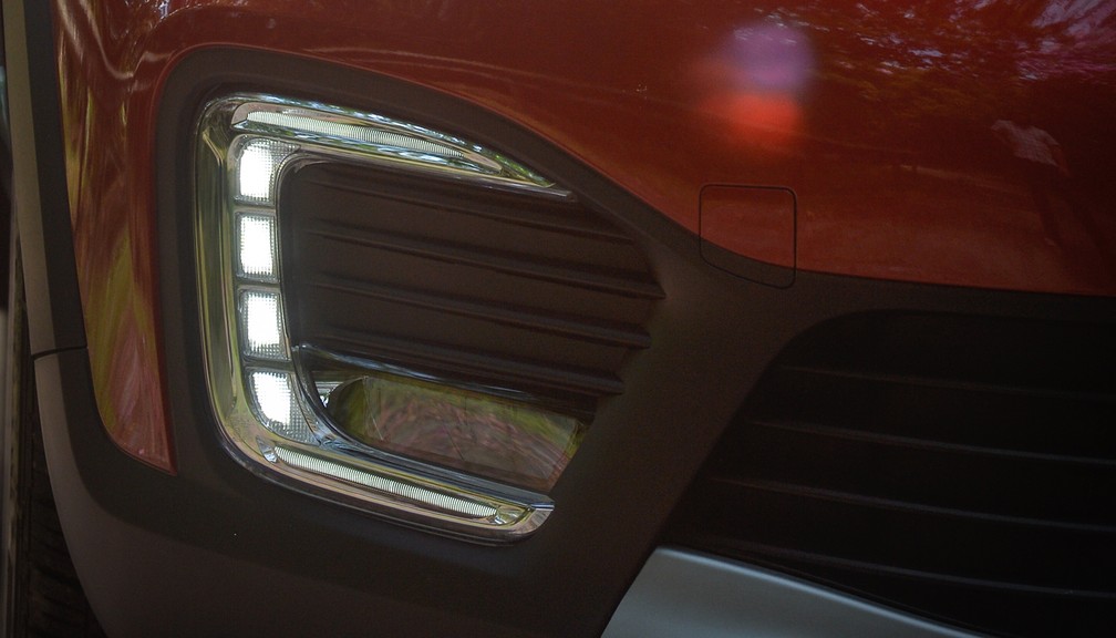 Luzes de LED em forma de C são a assinatura do Captur (Foto: Gustavo Epifânio/Renault)