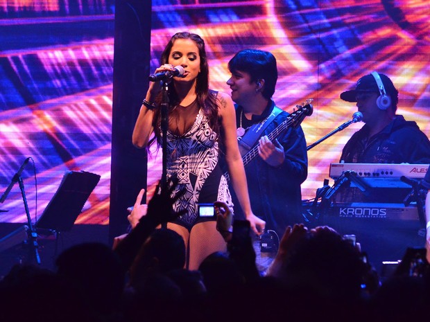Anitta se apresenta em casa noturna em São Paulo (Foto: Caio Duran/ Ag. News)