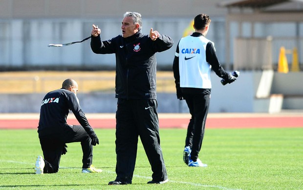 Tite treino Corinthians (Foto: Marcos Ribolli / Globoesporte.com)