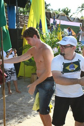Jonatas Faro em bastidores de comercial no Recife (Foto: Marcelo Loureiro/ Ag. News)