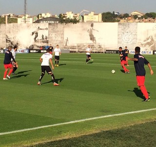 Rodriguinho faz dois e comanda vitória do Corinthians em jogo-treino