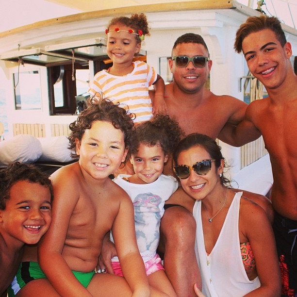 Ronaldo com os filhos (Foto: Reprodução/Instagram)