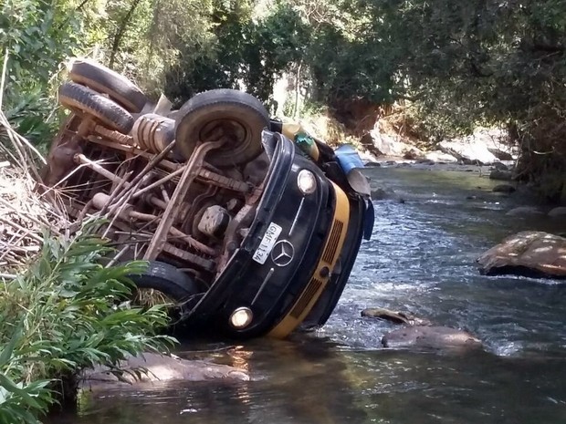 G Funcion Rio De Prefeitura Morre Ap S Caminh O De Lixo Descer