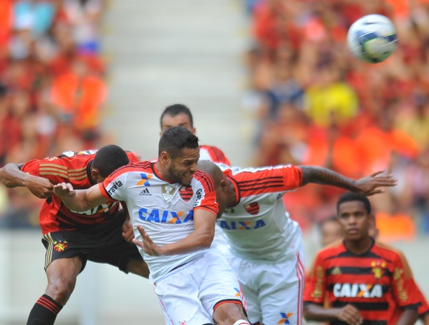 Sport x Flamengo na Arena Pernambuco (Foto: Aldo Carneiro (GloboEsporte.com/Pernambuco Press))