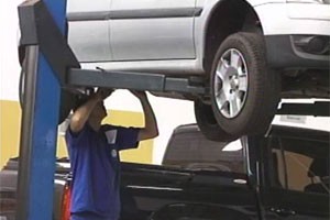 revisão do carro (Foto: Arquivo/TV Globo)