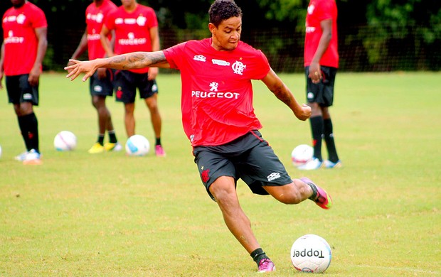 carlos eduardo flamengo treino (Foto: Mauricio Val / Vipcomm)
