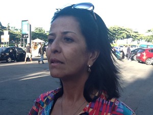 Professora Erizete disse que viu o helicóptero cair (Foto: Isabela Marinho/G1)