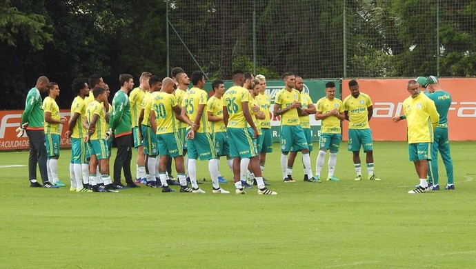 Ausências de Guerra e Keno marcam treino do Palmeiras
