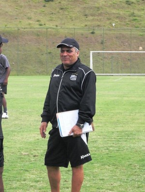 Vagner Benazzi em treino do Bragantino (Foto: Arthur Costa/ Globoesporte.com)