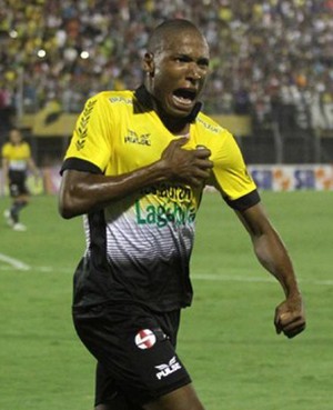 Marino estava no São Bernardo e foi contratado pelo Sampaio Corrêa (Foto: Divulgação/Site do Sampaio)