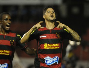 Sport x Chã Grande - Cicinho - Érico Júnior (Foto: Aldo Carneiro/Pernambuco Press) Sport x Chã Grande - Cicinho - Érico Júnior (Foto: Aldo Carneiro/Pernambuco Press)