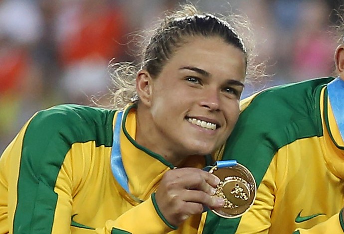 Futebol feminino Brasil Pan Tamires medalha Toronto (Foto: Tom Szczerbowski/Reuters)