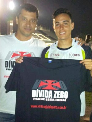 Campanha Vasco dívida zero com Montoya (Foto: Andre Casado)