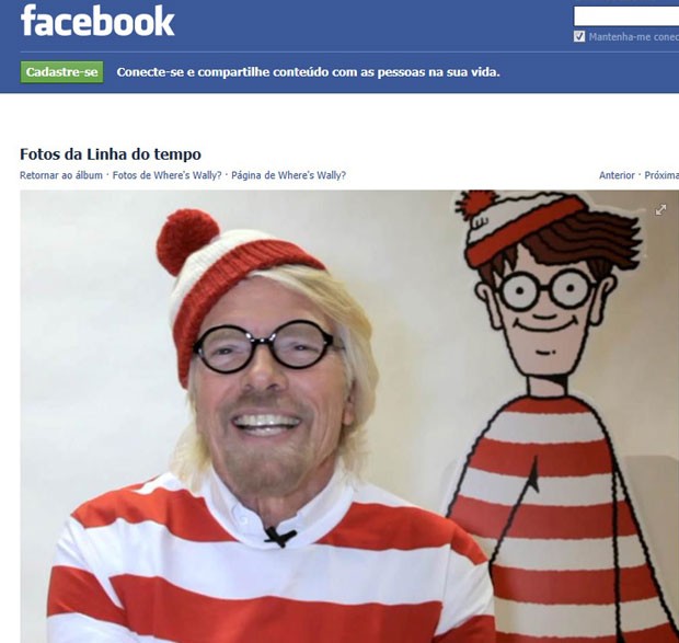 Richard Branson se veste de "Onde está Wally?" para apresentar campanha da companhia áerea Virgin Atlantic (Foto: Reprodução/Facebook)