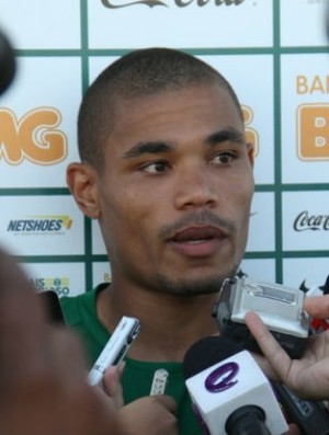 Junior Urso, volante do Coritiba (Foto: Divulgação/Site oficial do Coritiba)