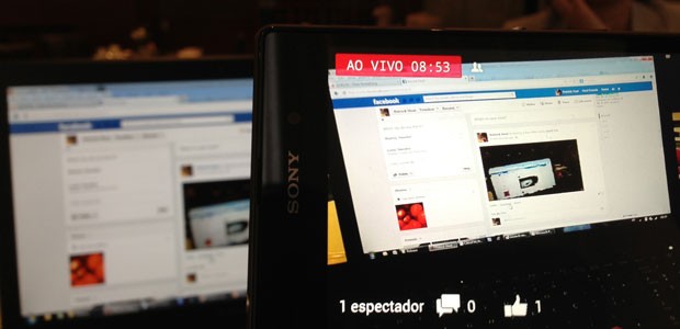 Transmissão de vídeo ao vivo no Facebook com recurso 'social camera' do smartphone Xperia Z1. (Foto: Daniela Braun/G1)