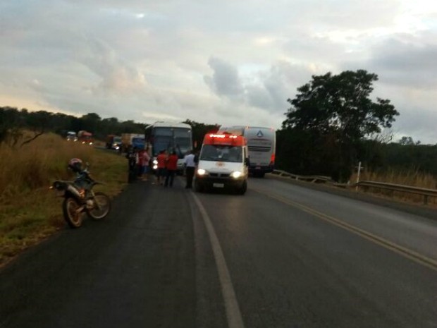 Caso ocorreu no Km-145 da BR-202, na altura de São Desidério (Foto: Edivaldo Braga/Blog Braga)