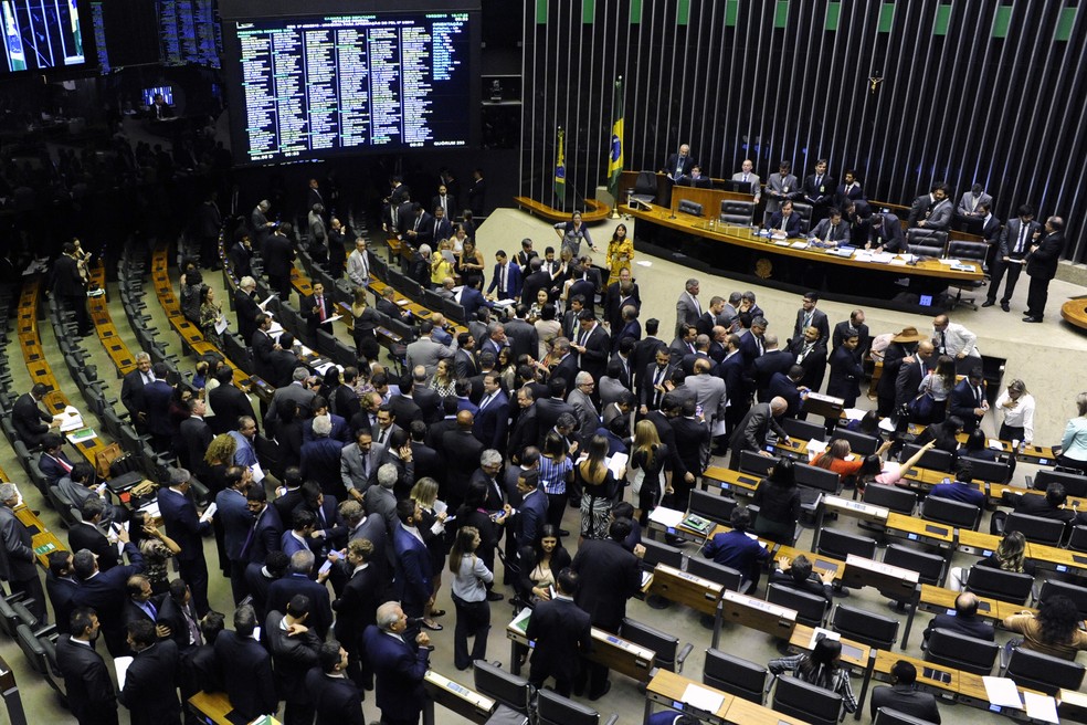 O plenário da Câmara durante a análise do projeto que suspende decreto sobre sigilo a dados públicos — Foto: Luis Macedo/Câmara dos Deputados