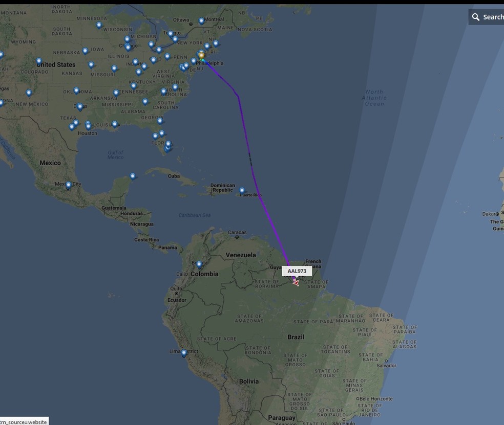 Avião comercial da American Airlines com Eike Batista chega às 10h30 no Rio de Janeiro (Foto: Divulgação / Flight Radar)