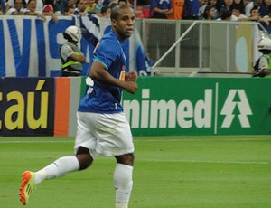 Diretoria admite sondagem, mas avisa que Borges permanece no Cruzeiro