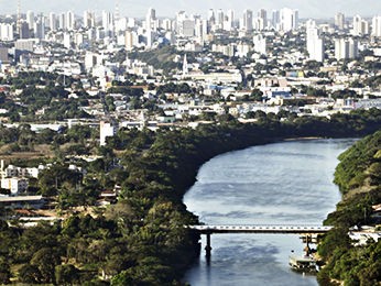 Imagem aérea do Rio Cuiabá (Foto: Leandro J. Nascimento/G1)