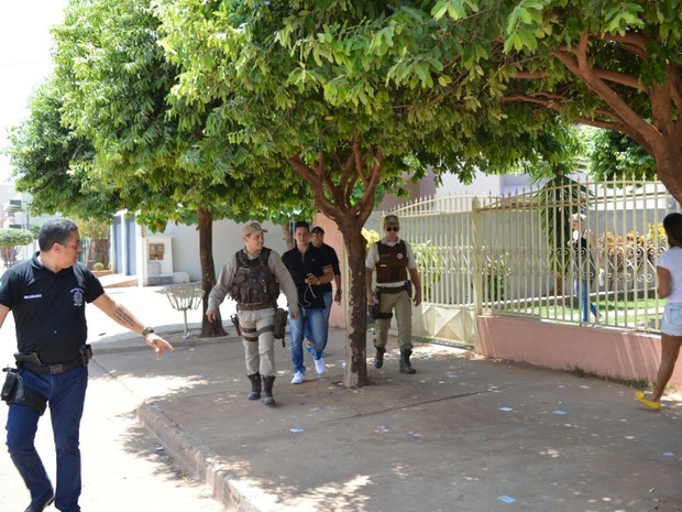 Prisão ocorreu na tarde deste domingo (Foto: Divulgação/Polícia Civil) Prisão ocorreu na tarde deste domingo (Foto: Divulgação/Polícia Civil)