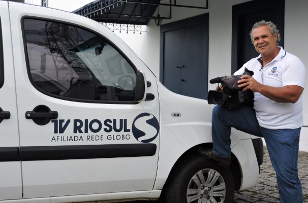O cinegrafista contou que trabalharia mais 25 anos da TV Rio Sul (Foto: Maria Clara Jordão)