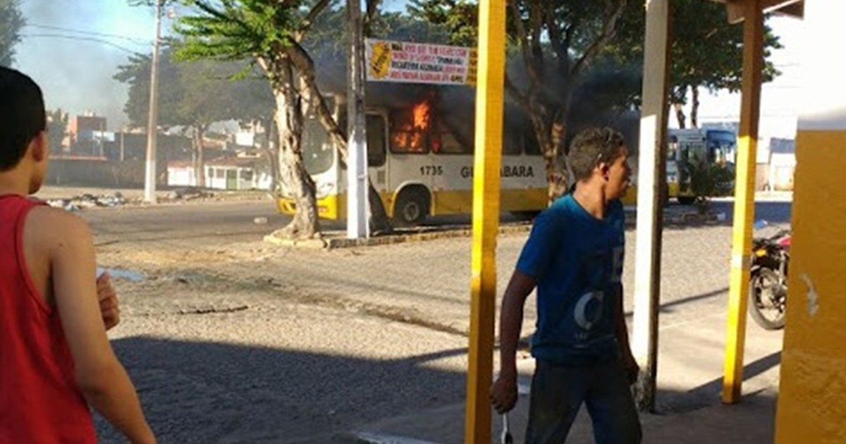 G1 - Sistema de transporte público sofre ataques na Grande Natal - notícias em Rio Grande do Norte G1 - Sistema de transporte público sofre ataques na Grande Natal - notícias em Rio Grande do Norte