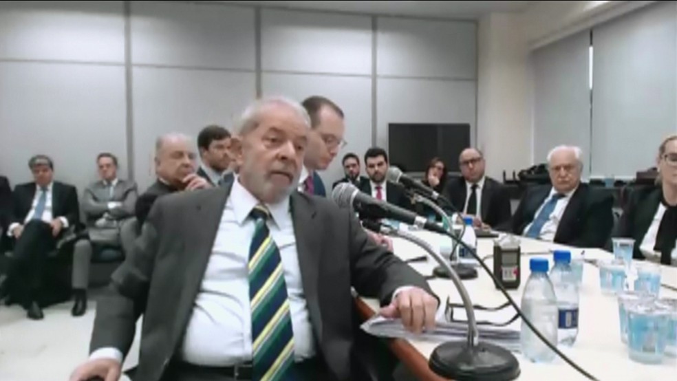 Depoimento de Lula a Moro em Curitiba (Foto: Reprodução/GloboNews)