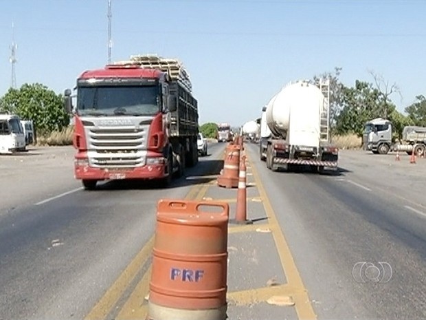 O uso da anfetamina é algo comum entre alguns caminhoneiros (Foto: Reprodução/TV Anhanguera)