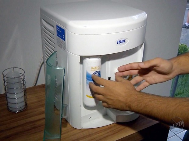 Criminosos usam filtro de água para aplicar golpes. (Foto: Reprodução EPTV) Criminosos usam filtro de água para aplicar golpes. (Foto: Reprodução EPTV)