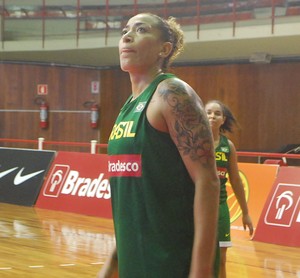 Seleção feminina de basquete - Erika (Foto: Marcos Guerra)