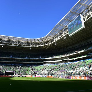 Tribunal suspende pena, e Palmeiras jogará na arena com portões abertos