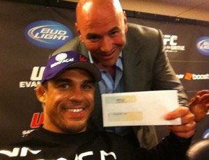 Vitor Belfort e Dana White UFC 133 (Foto: Reprodução/Twitter)