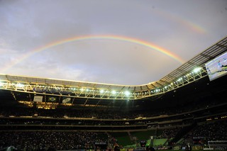Coldplay anuncia shows em abril na arena do Palmeiras e no Maracanã