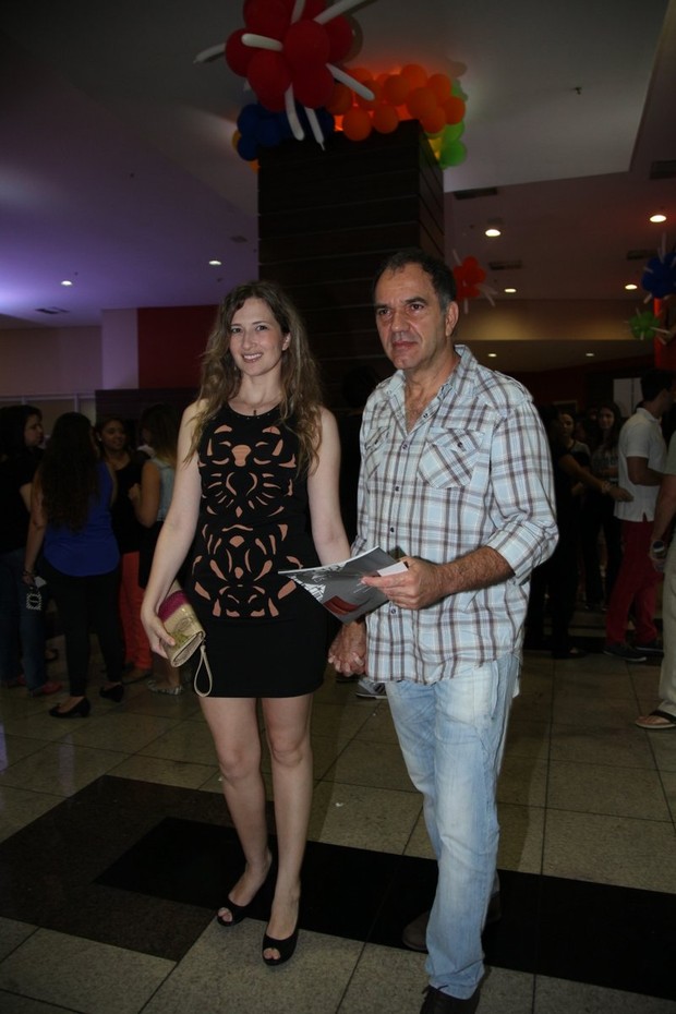 Humberto Martins e a mulher (Foto: Claudio Andrade / Foto Rio News)