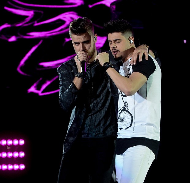 Ego Ze Neto E Cristiano Gravam Dvd Com Participacao De Marilia