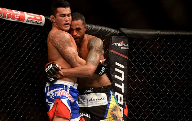 UFC Ednaldo Lula x Francimar Bodão (Foto: André Durão / Globoesporte.com)
