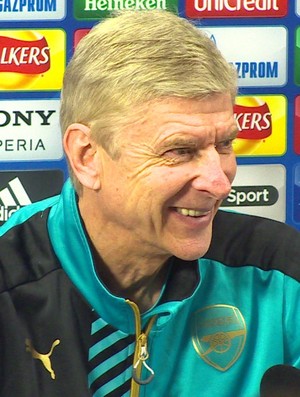 Wenger entrevista coletiva Arsenal (Foto: Ivan Raupp/GloboEsporte.com)