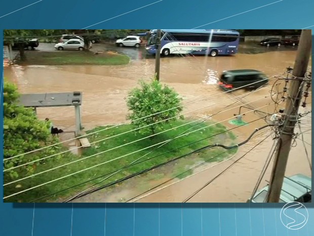 G1 Chuva forte alaga Três Rios RJ notícias em Sul do Rio e Costa Verde