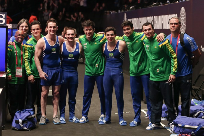 Equipe masculina do Brasil no Mundial de Glasgow (Foto: Ricardo Bufolin/CBG)