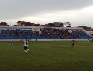Maranhão e Viana jogam na decisão do primeiro turno do Campeonato Maranhense de 2012 (Foto: Afonso Diniz/Globoesporte.com)
