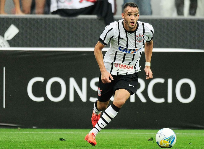 Renato Augusto vê 'grande vantagem' do Santos na Copa do Brasil
