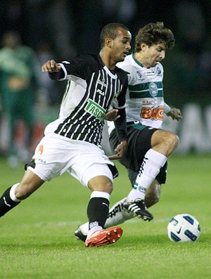 Héber Figueirense Tcheco Coritiba (Foto: Ag. Estado)