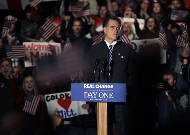 Mitt Romney durante campanha em Greenwood Village, Denver, no Colorado. (Foto: Brennan Linsley/AP)