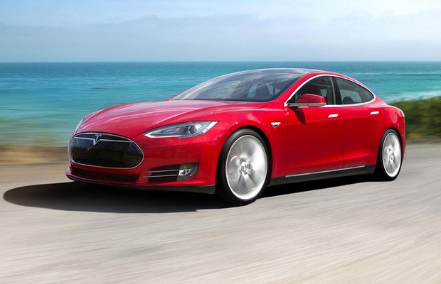 Tesla S Ganha Atualização E Se Torna O Mais Próximo Que Já Vimos De Um