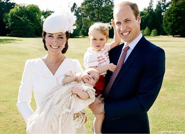 Kate Middleton, Charlotte, George e William (Foto: Reprodução) Kate Middleton, Charlotte, George e William (Foto: Reprodução)